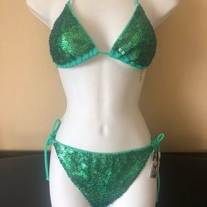 Victory Secret bikini Large bottoms, medium top